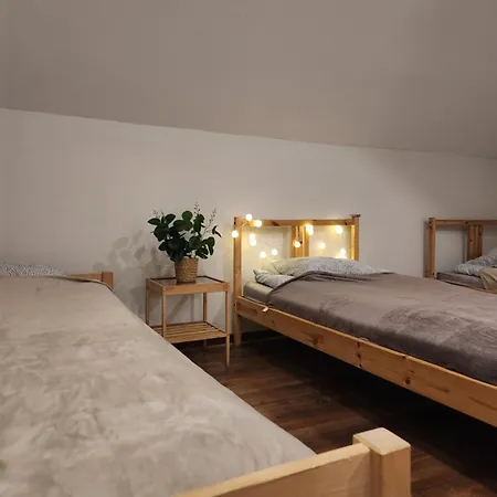 بيت ضيافة Wiekowa Sosna Zalesie Gorne