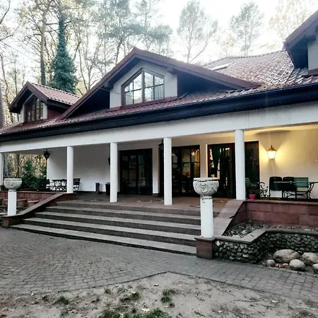 Wiekowa Sosna بيت ضيافة Zalesie Gorne