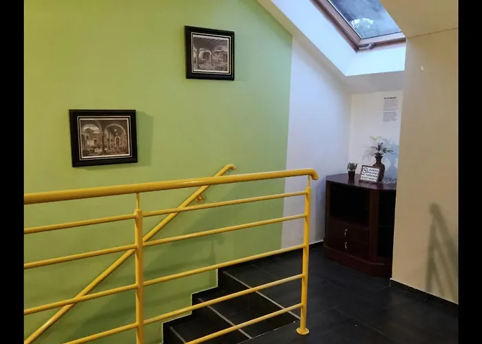 Pensjonat Wiekowa Sosna *