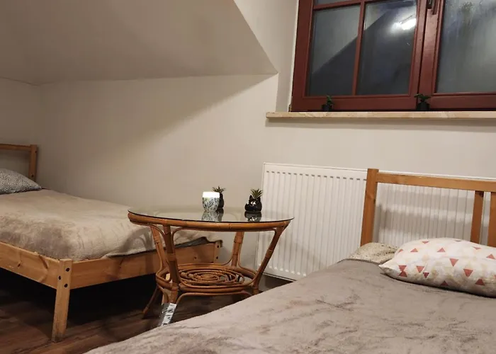 Pensjonat Wiekowa Sosna Zalesie Gorne