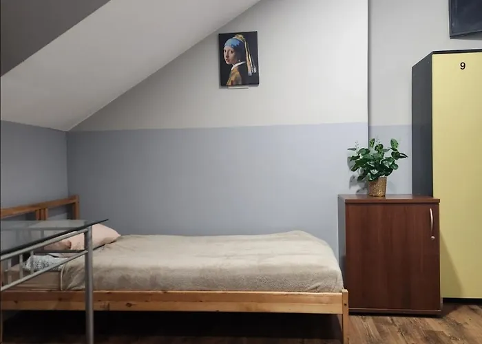 Pensjonat Wiekowa Sosna Zalesie Gorne