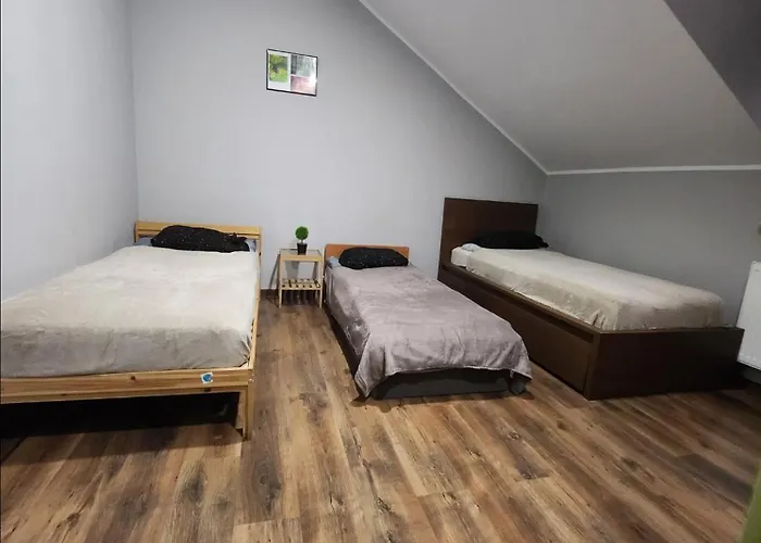 Pensjonat Wiekowa Sosna *